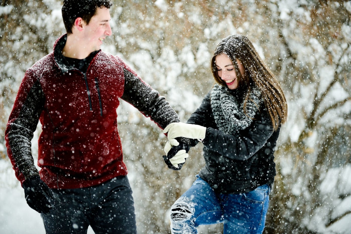 couple-plays-in-the-Bogert-Park-Snowstorm